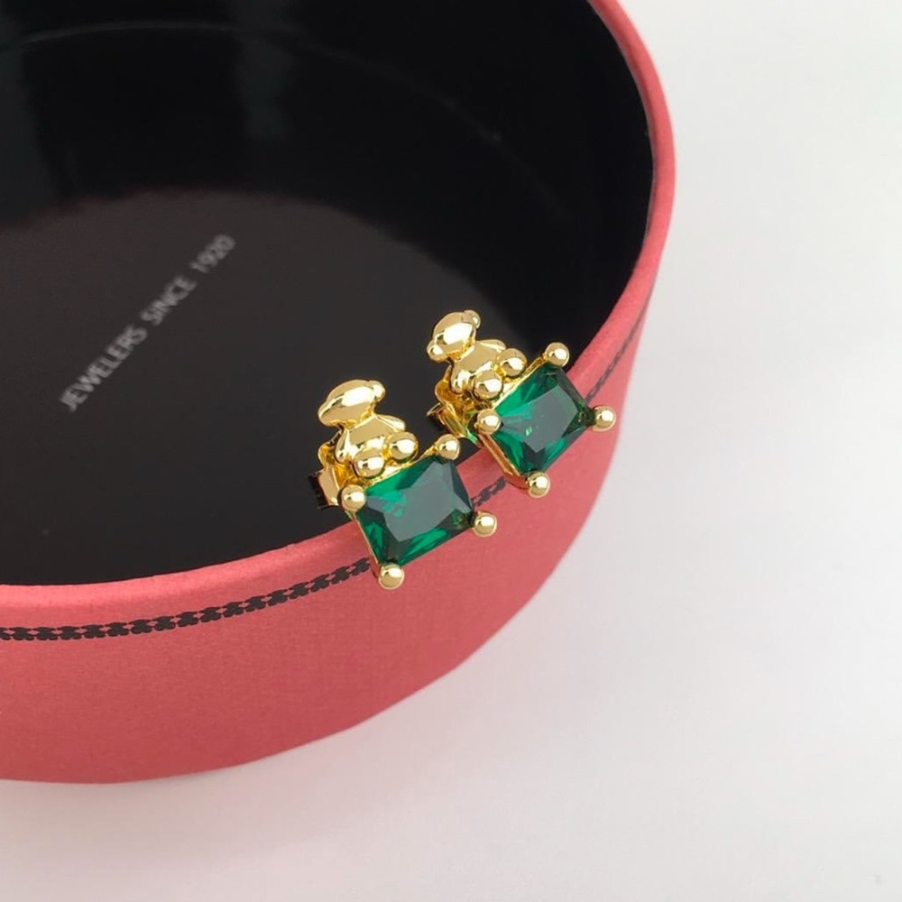 Short plating over silver bear motif earrings laboratory-grown emerald 925